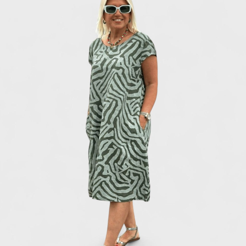 Nelia - Letnia sukienka z okrągłym dekoltem i pięknym wzorem