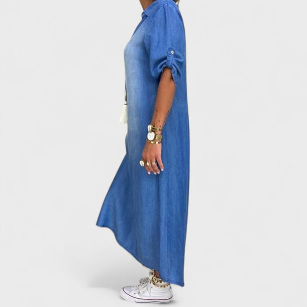 Ilse - Letnia sukienka z dekoltem w serek z denimu