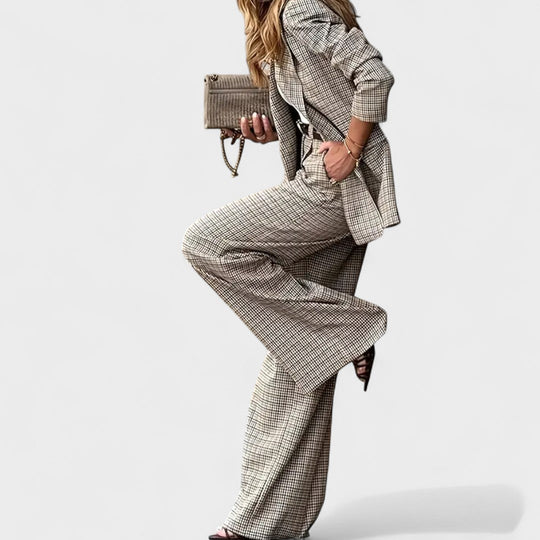 Victoria - Elegancki Strój