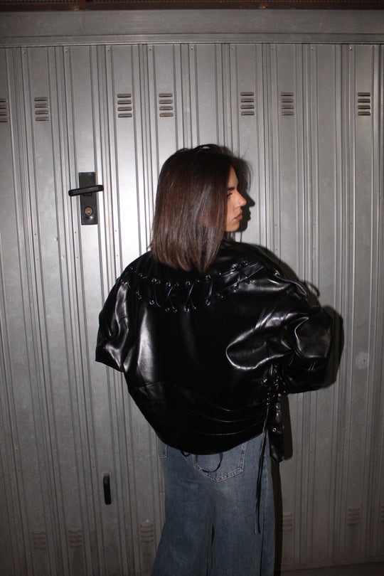 Kurtka skórzana z plecionym wzorem