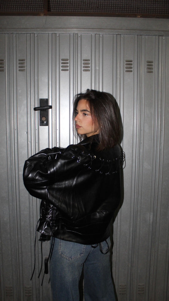 Kurtka skórzana z plecionym wzorem